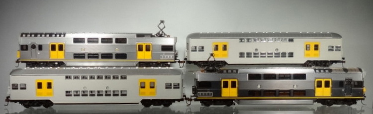 Set No. 563  Comeng Series 1 - 4 car set - CityDecker with yellow doors